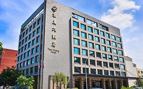 Tsun Huang Hotel